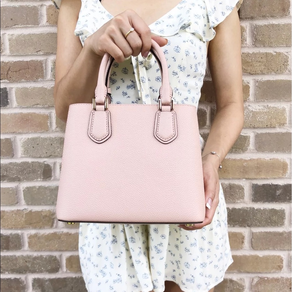 Gaby’sBags👜💕- NWT Michael Kors Medium Purse Pink - Picture 3 of 7
